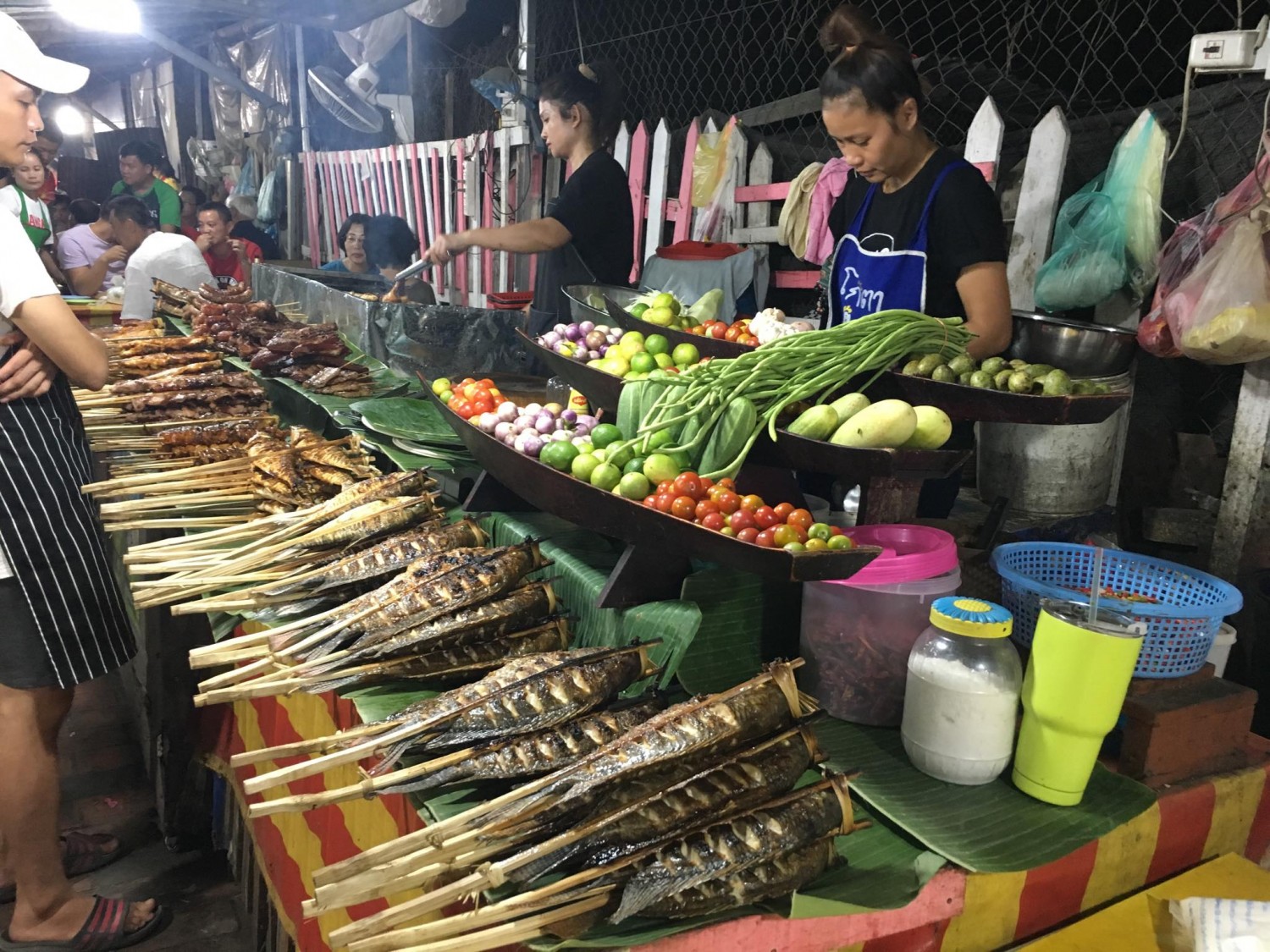 Trải nghiệm chợ đêm ở Luang Prabang